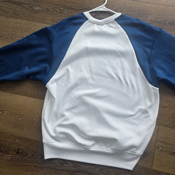 Nike White Crewneck Sweatshirt with Navy Raglan Sleeves - Picture 3 of 3